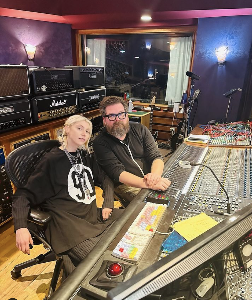 Taylor Momsen Rocks 90 Clothing in the Studio: A Vision of Reckless Style