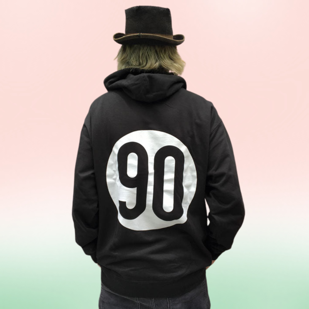 Classic 90 Pullover Hoodie